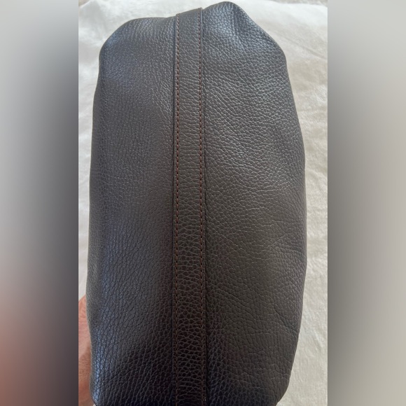 Auth EUC w/COA Vintage Tod’s Handbag, Brown Pebbled Leather w/Gold Hardware - Picture 7 of 8